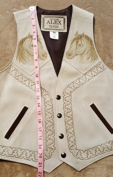 Alex Creacions Handmade Leather Vest w/Horses - Picture 7 of 8